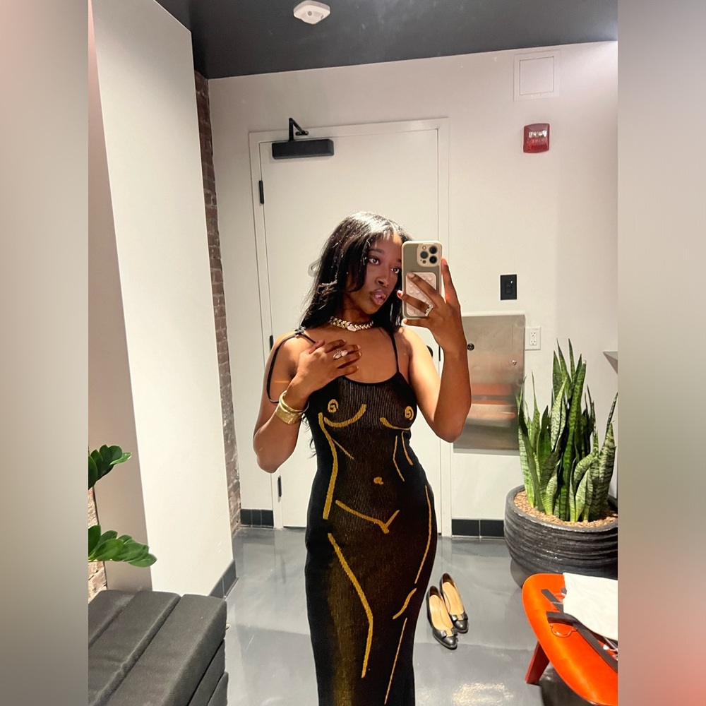 HOUSE OF SUNNY STATUE DRESS IN ONYX - Picture 3 of 15